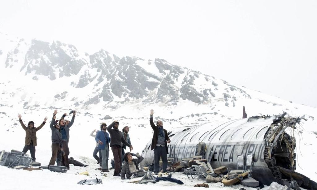 La sociedad de la nieve: comparan película con imágenes reales del accidente de los Andes