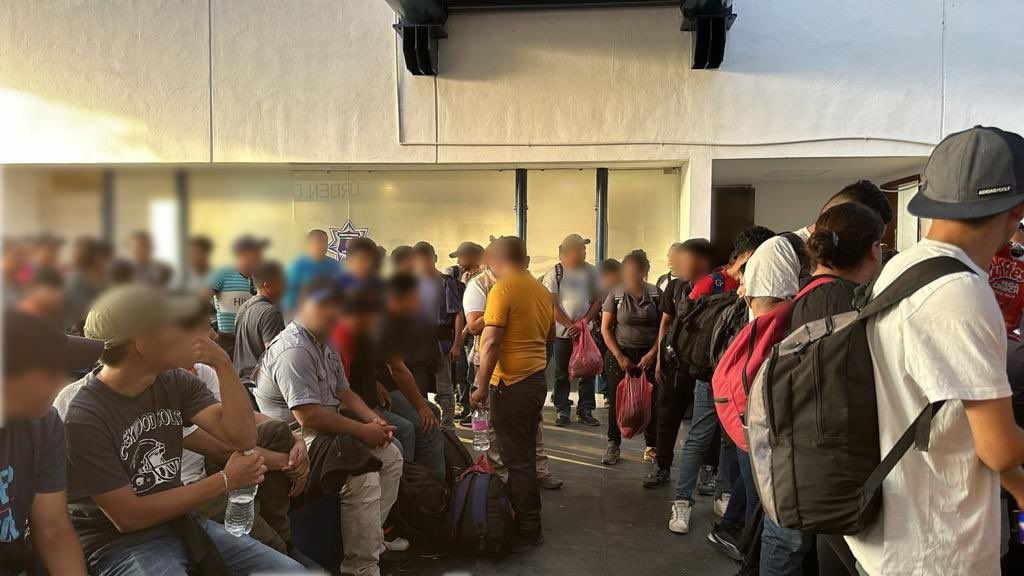 Guardia Nacional de México detiene a 183 migrantes en Veracruz