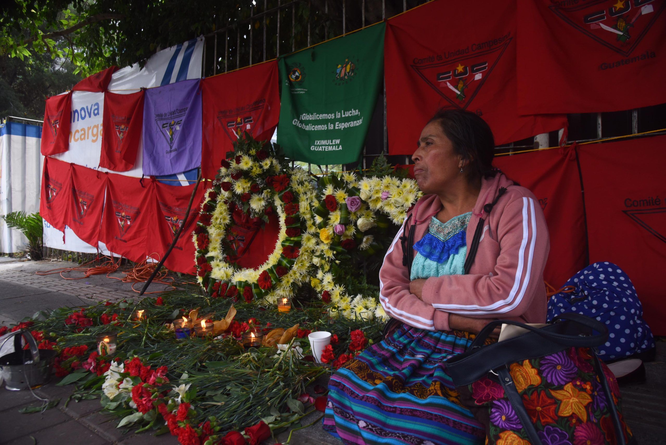 Piden mantener la memoria histórica tras 44 años del incendio en la embajada