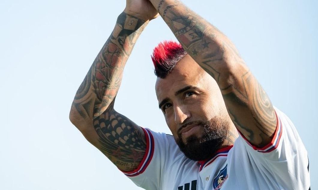 Arturo Vidal con polémico regreso al Colo Colo chileno