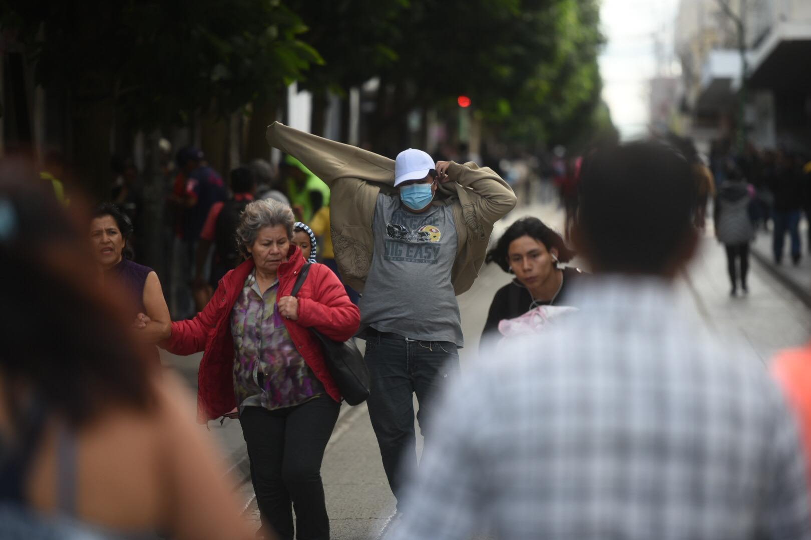 Fuertes vientos y lluvias persistirán en los próximos días