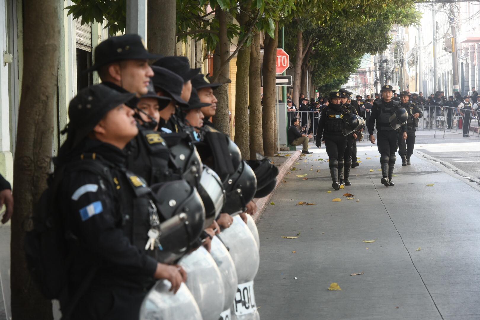 Reportan cierre de calles aledañas al Congreso por sesión solemne