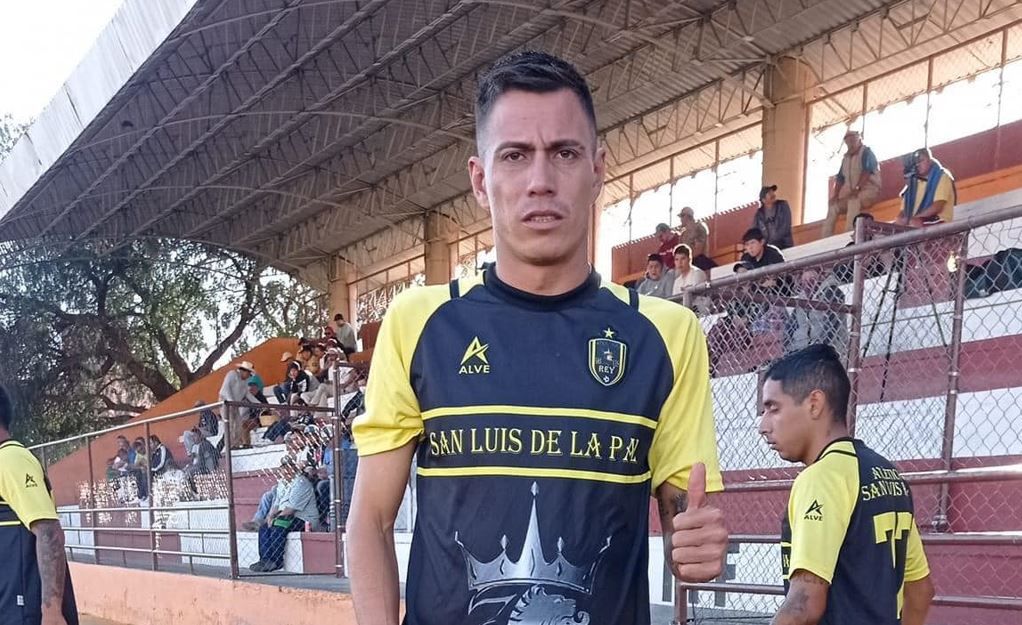 Muere exfutbolista mexicano en pleno partido tras ataque armado