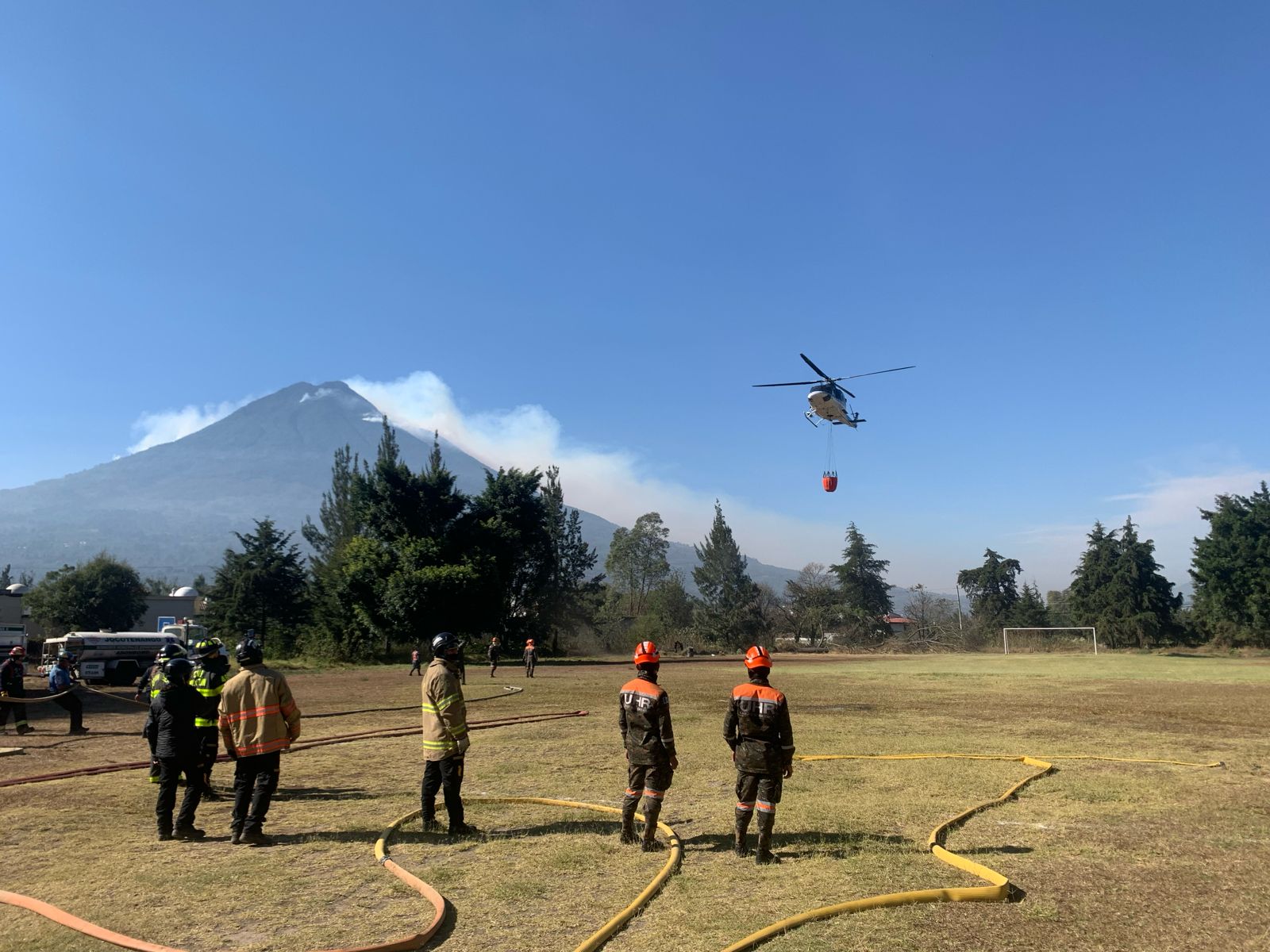 ¿Qué pasará con los animales ante el incendio del Volcán de Agua?