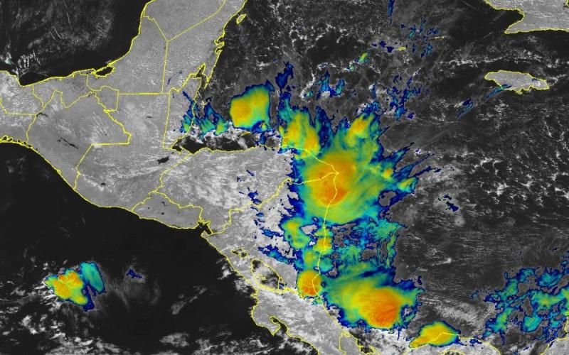 Recomiendan no exponerse al sol por periodos prolongados este domingo