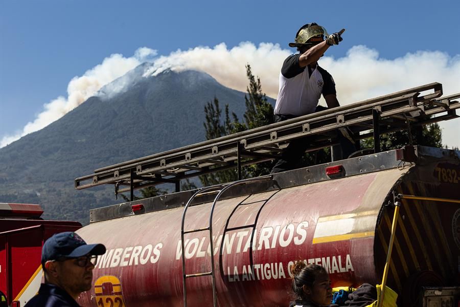 ¿Por qué derogó Jimmy Morales acuerdo del Sistema Nacional de Prevención y Control de Incendios Forestales?