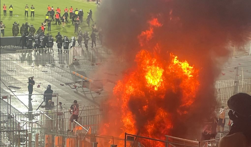 Violencia obliga a suspender minutos finales de la Supercopa de Chile