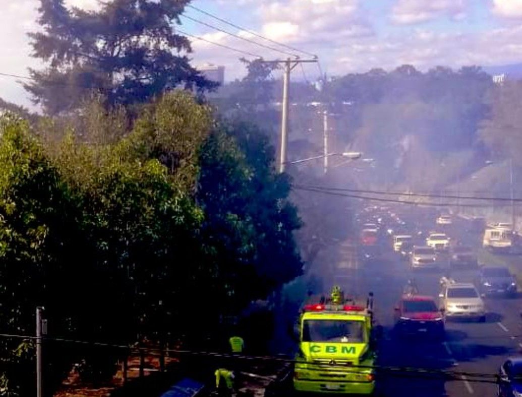 Incendio forestal afecta visibilidad en columpio de Vista Hermosa