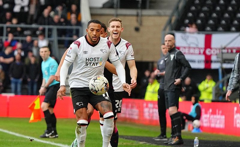 Nathaniel Méndez-Laing es el futbolista «más productivo» de la League One