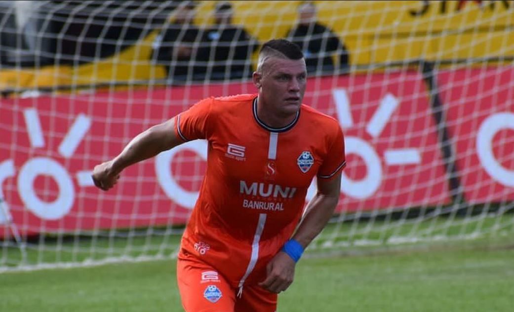 Así reacciona Orlando Moreira tras su salida de Deportivo Achuapa