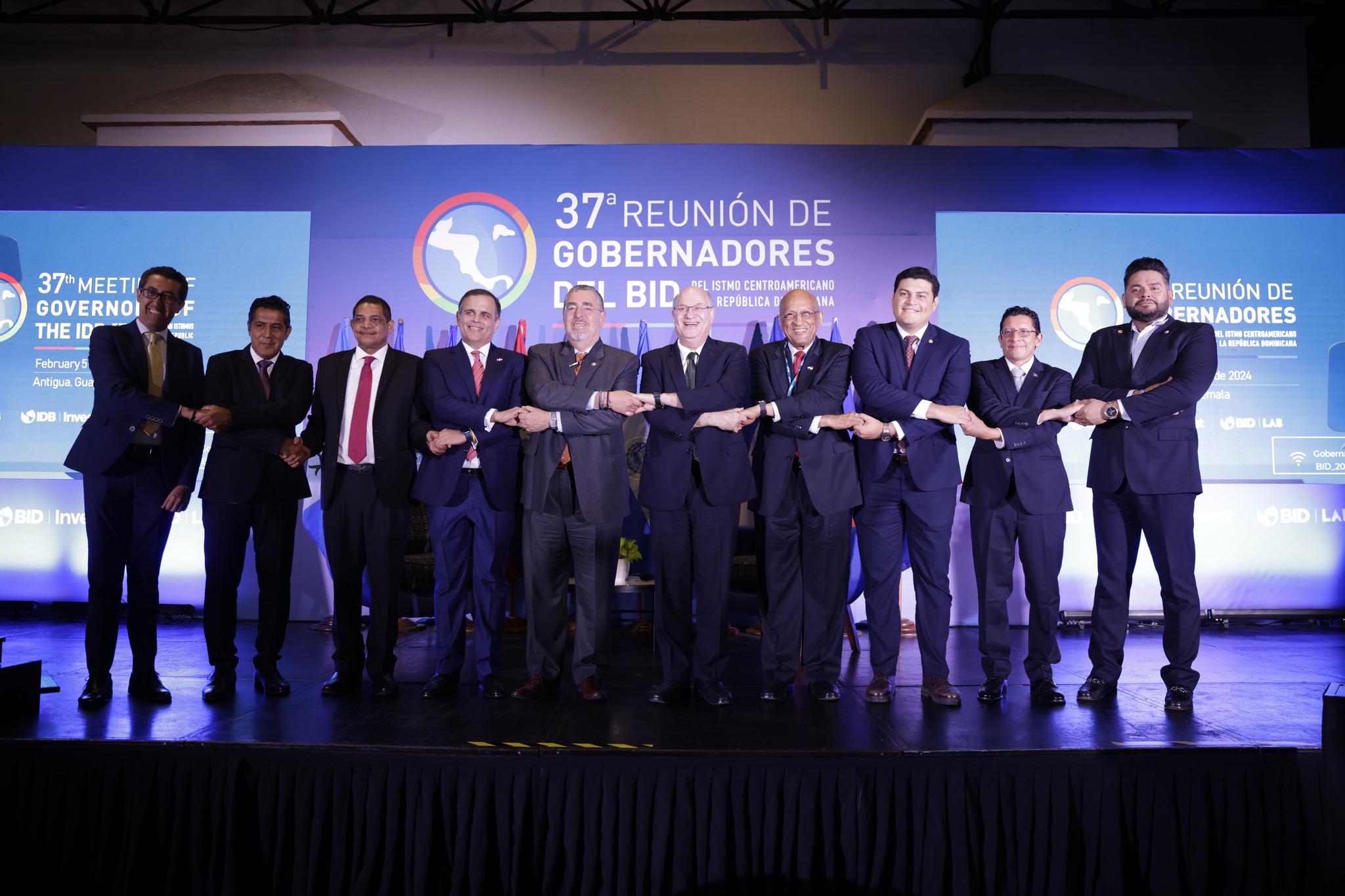 Presidente Bernardo Arévalo participa en reunión de gobernadores del BID