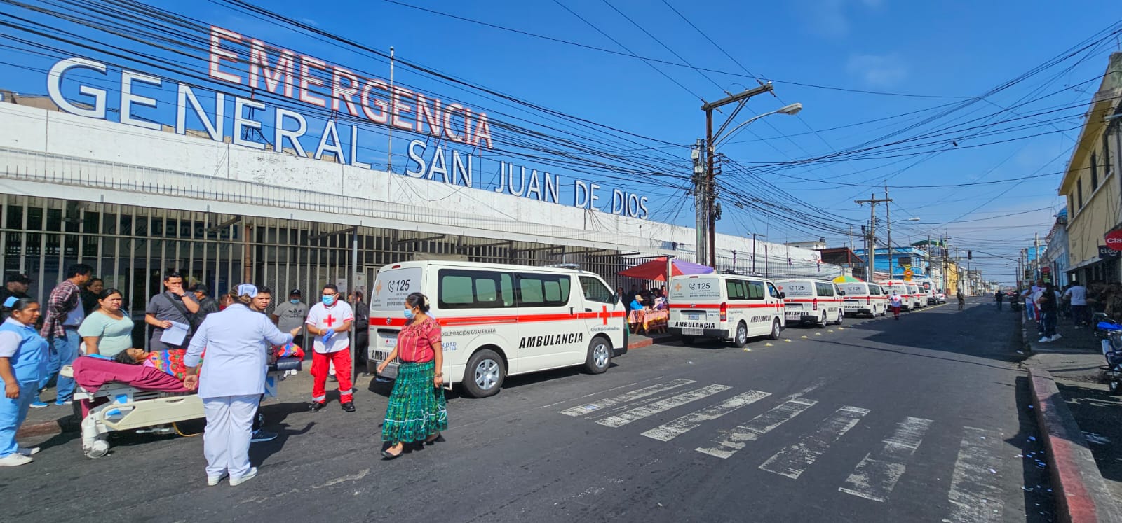 Trasladan pacientes desde el San Juan de Dios hacia otros hospitales