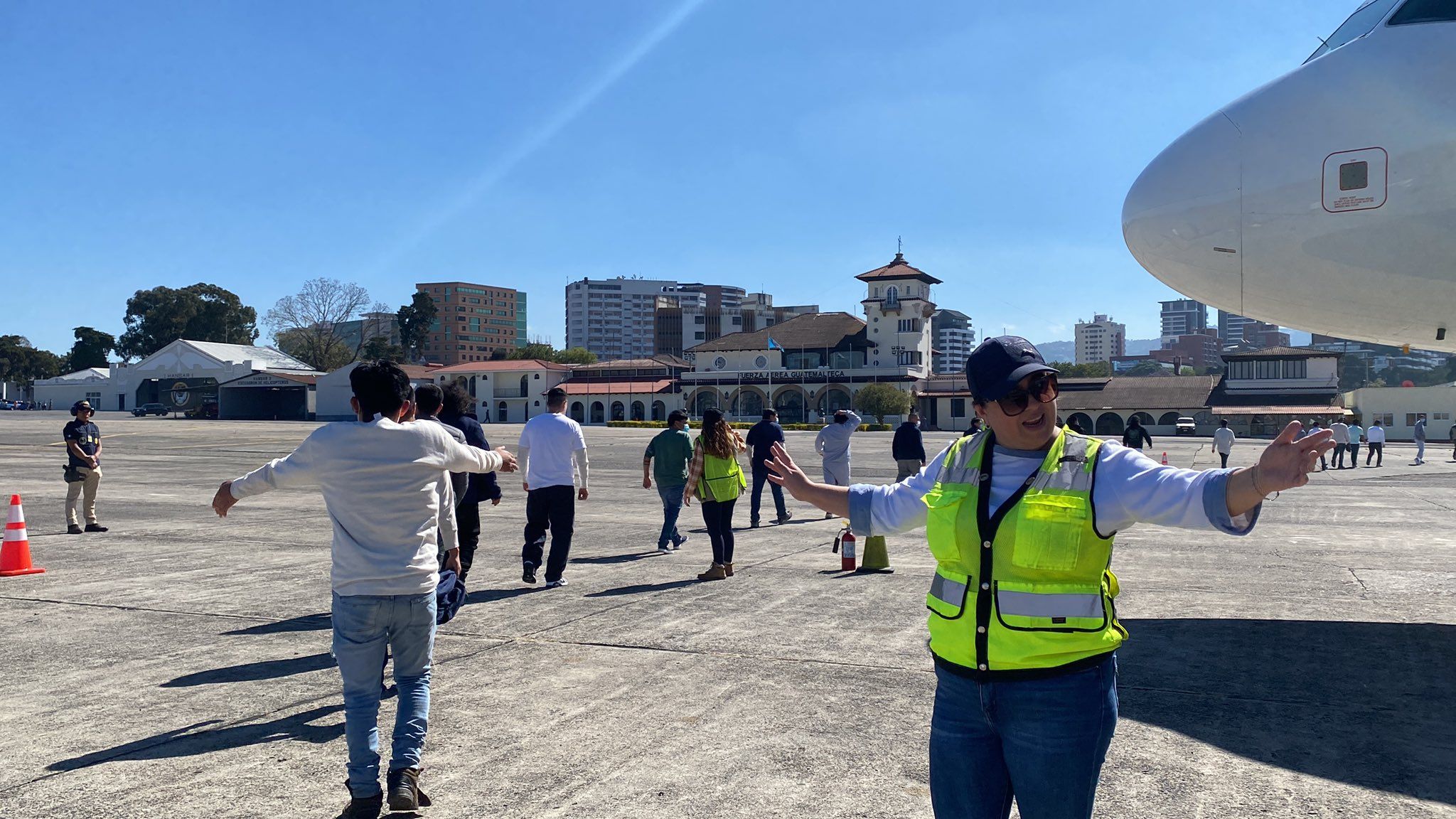 EE.UU. enviará 15 vuelos con retornados al iniciar abril