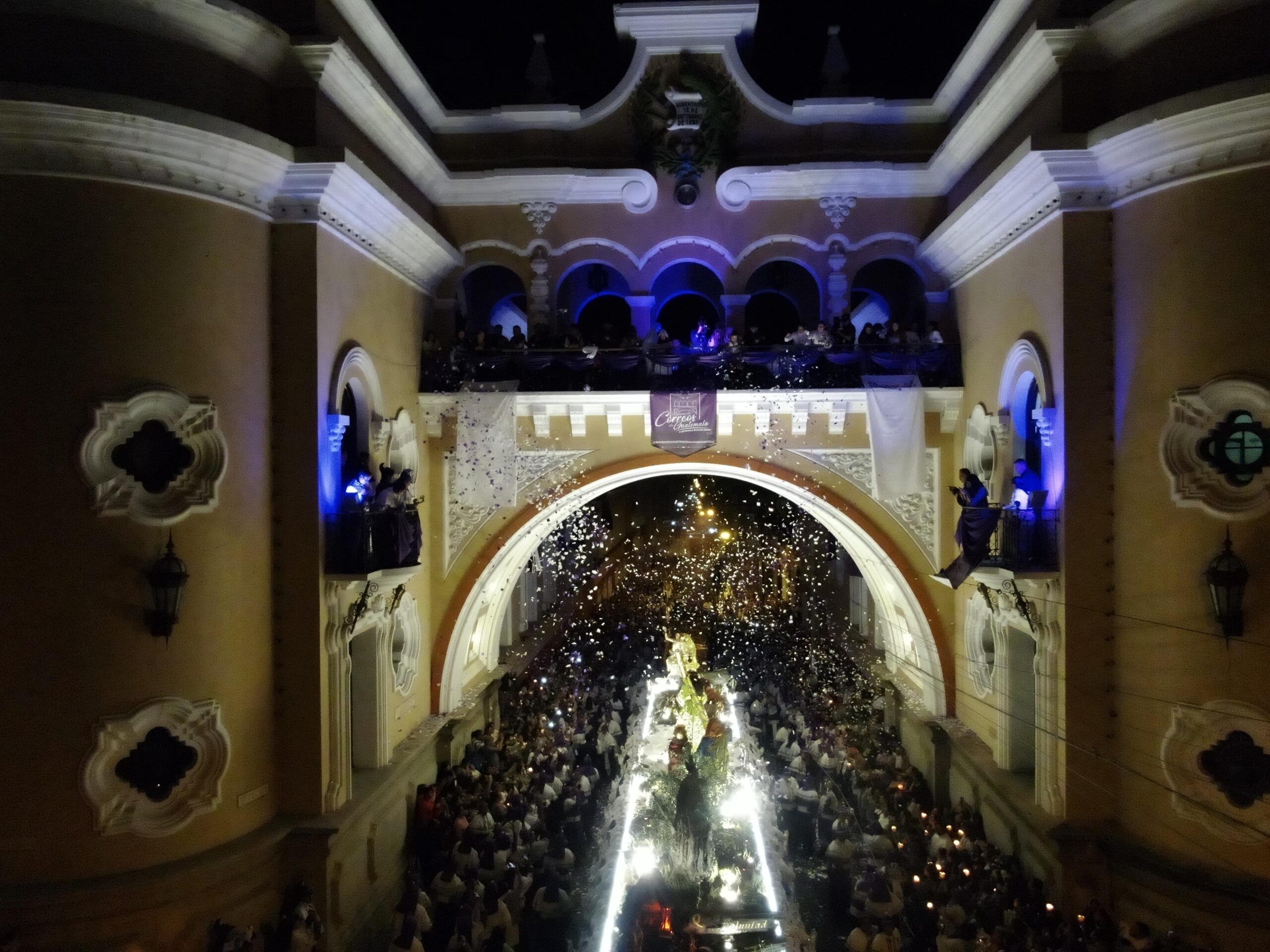 Galería: Jesús de Candelaria recorre las calles del Centro Histórico