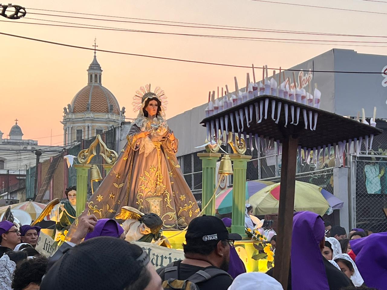 Virgen de Dolores del templo de San José recorre las calles