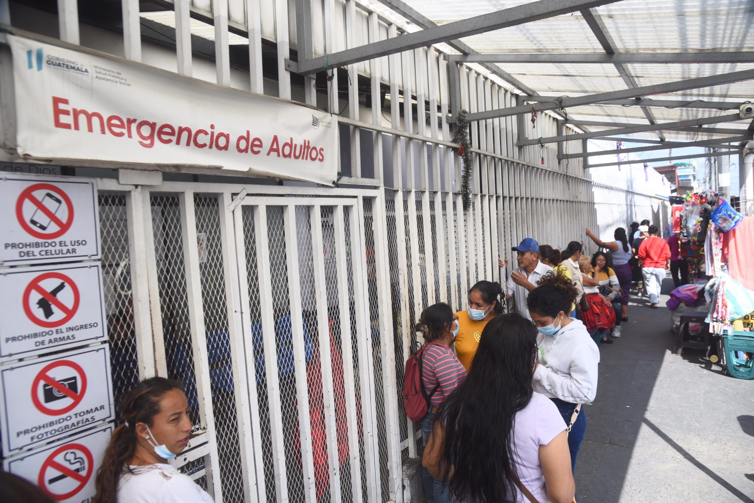 Traslado de pacientes y falta de medicinas marca situación del hospital San Juan de Dios