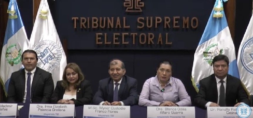 Magistrados titulares del TSE retoman funciones y agradecen apoyo