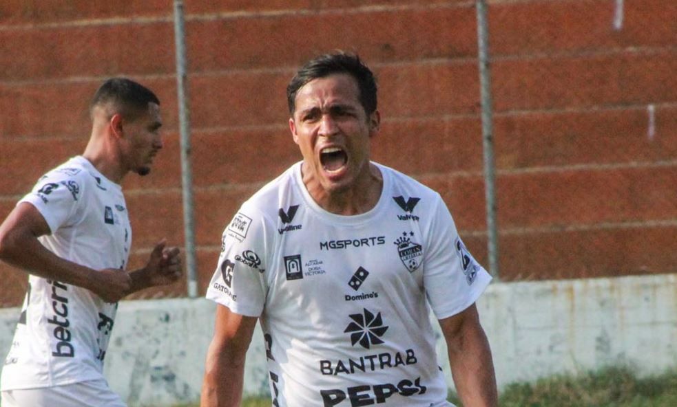 Cobán Imperial remonta ante Achuapa y es tercero del campeonato