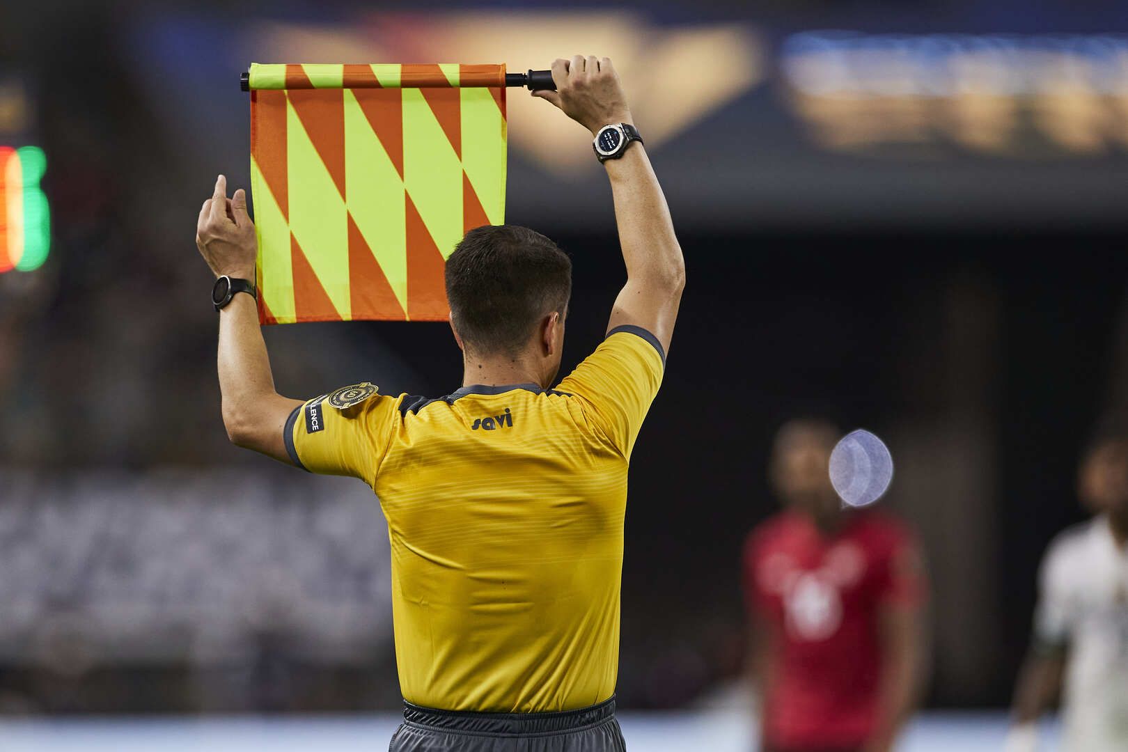 Tigres-Columbus Crew con presencia arbitral de Guatemala