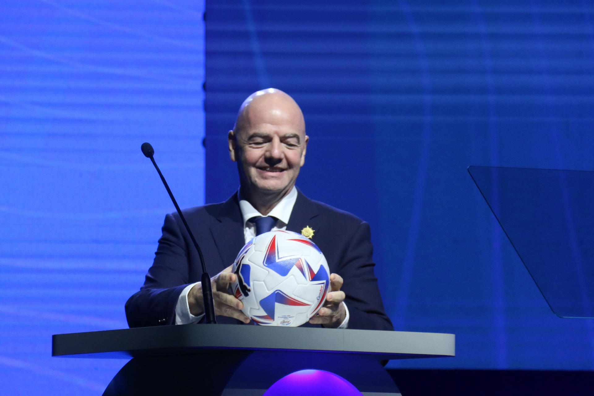 Infantino felicita al Atlético de Madrid por su pase al Mundial de Clubes 2025