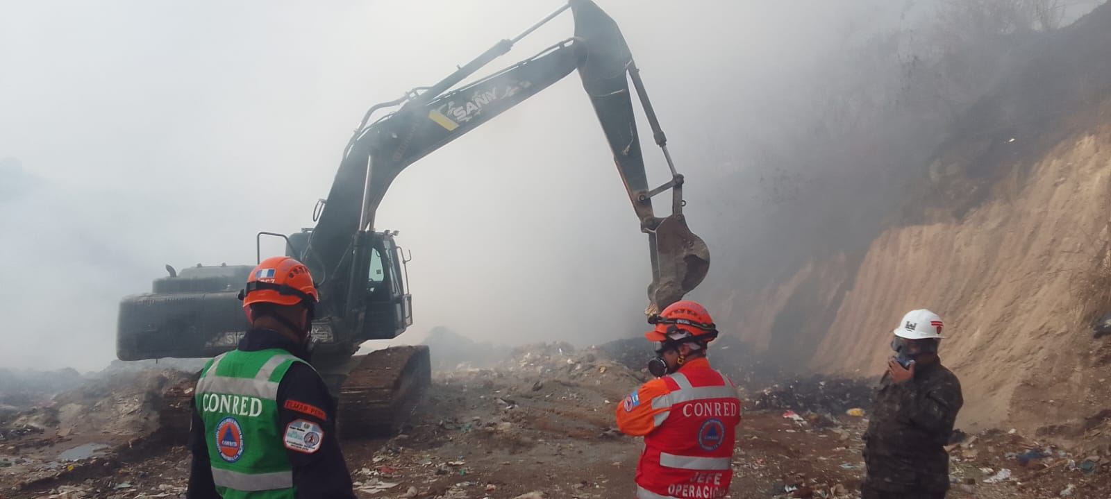 Autoridades confirman que incendio en vertedero fue provocado