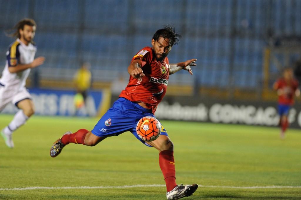 El ‘Pescadito’ Ruiz celebra el título 32 de Municipal