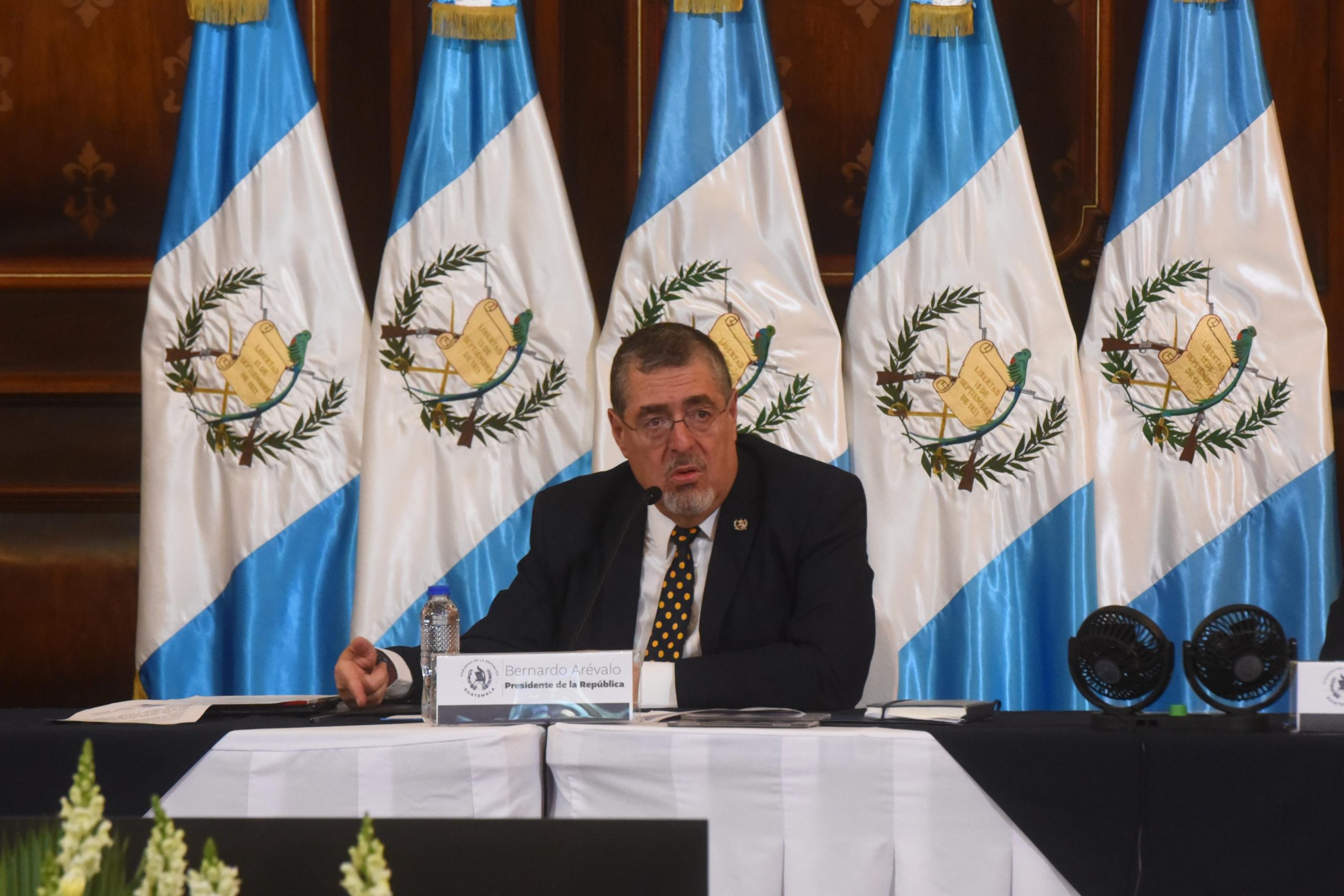 Entrará en vigencia reducción de salario del Presidente Arévalo