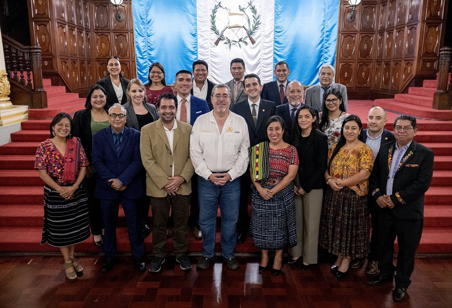 Arévalo pide que gobernadores recuperen la confianza institucional