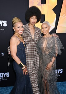 Gammy Norris, Willow Smith y Jada Pinkett Smith en el estreno de 'Bad Boys: Ride or Die' en el Teatro Chino TCL el 30 de mayo de 2024 en Hollywood, California.