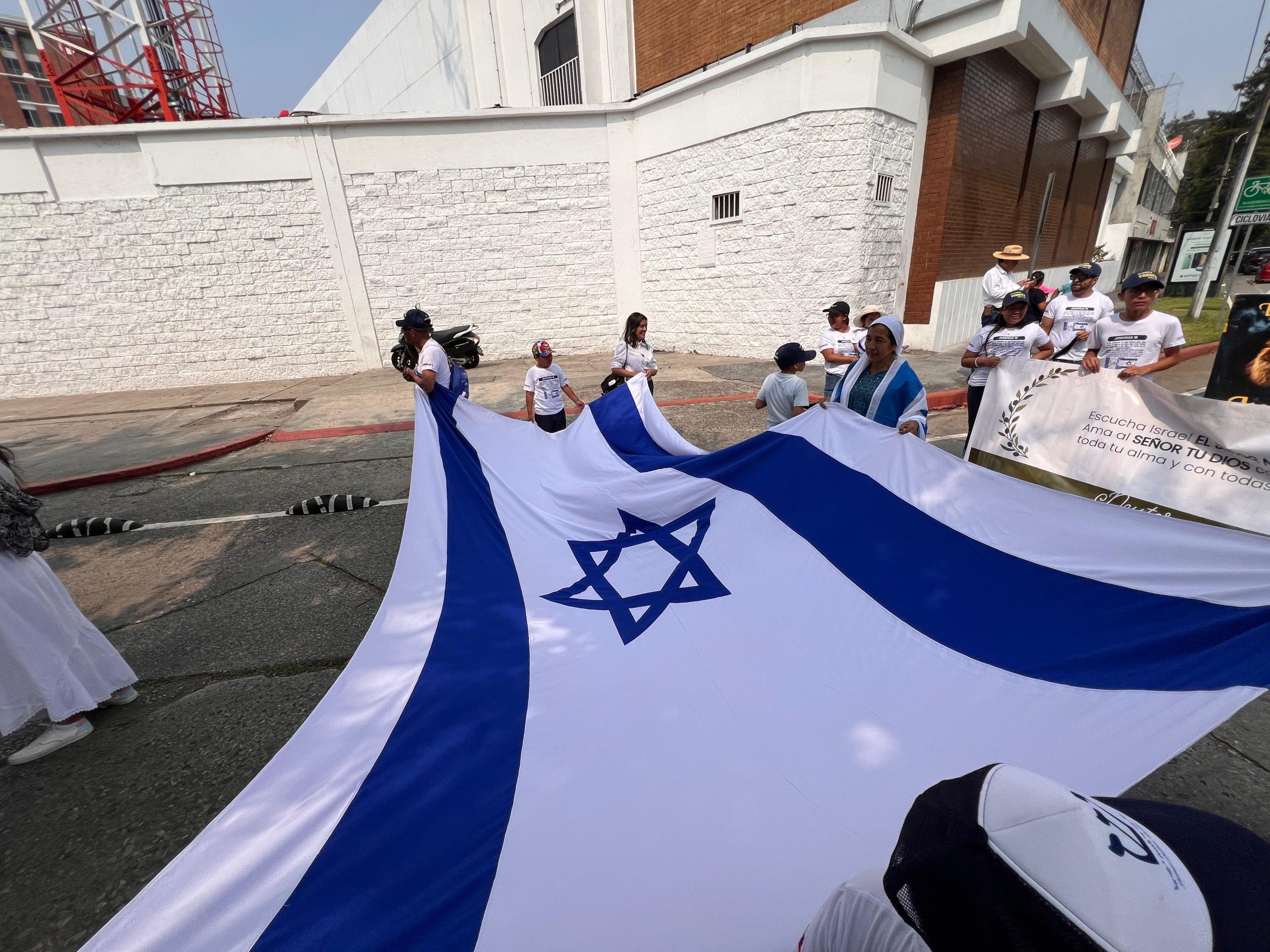 Organizaciones civiles y cristianas conmemoran al Estado de Israel