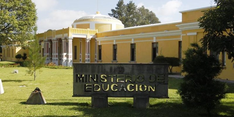 Mineduc se pronuncia acerca de manifestación magisterial