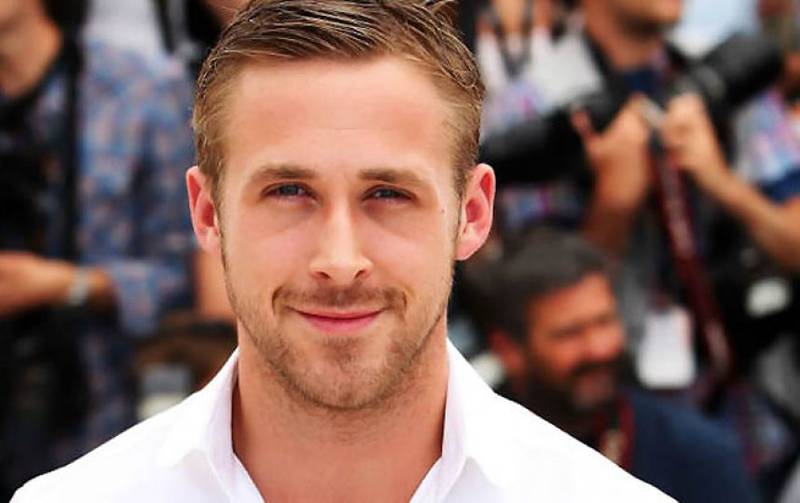 Ryan Gosling sorprede al llegar como Beavis and Butt-head a premier de The Fall Guy