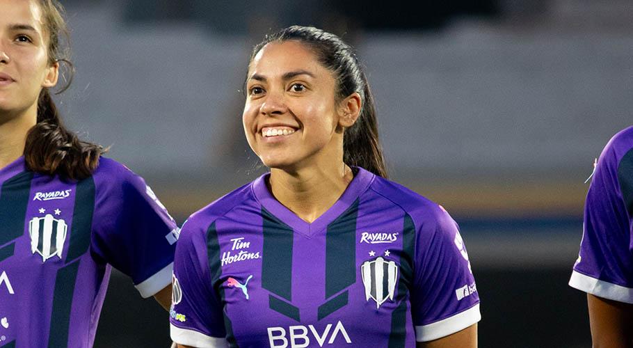 Ana Lucía Martínez y Rayadas se acercan a las semifinales de la Liga MX