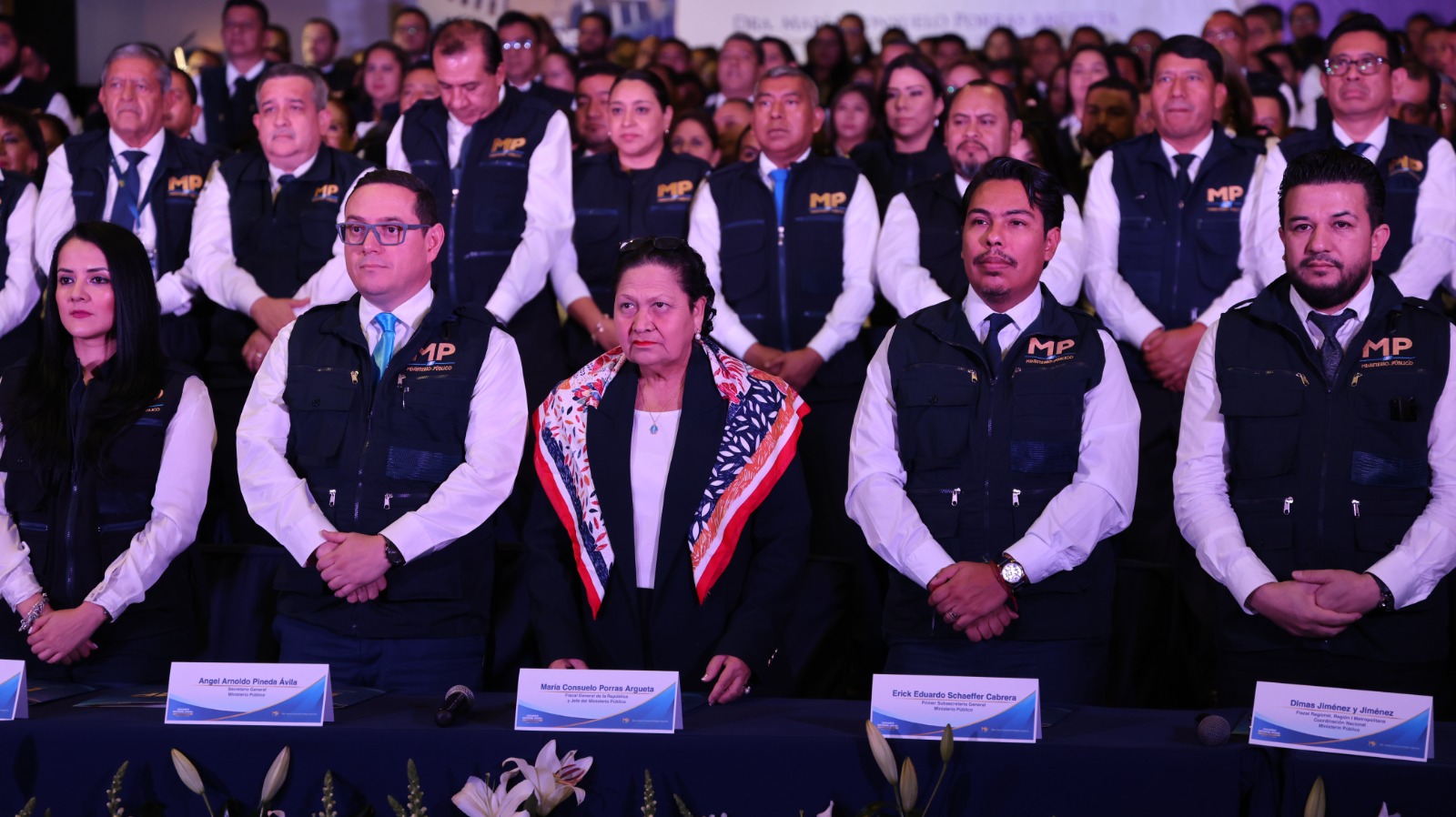 Porras en presentación de informe: “En Guatemala, nadie está por encima de la ley”