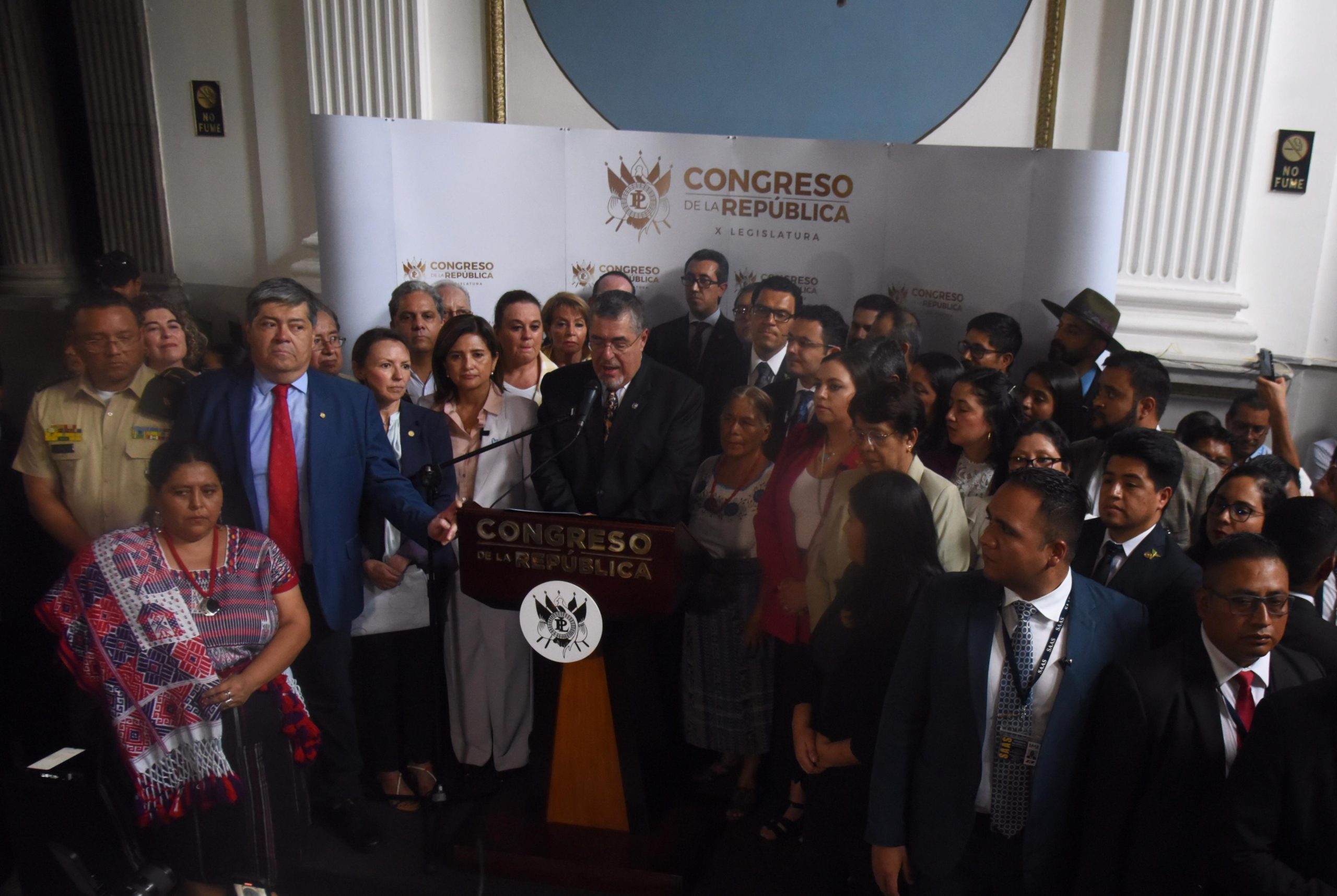 Arévalo presenta iniciativa para reformar ley del MP