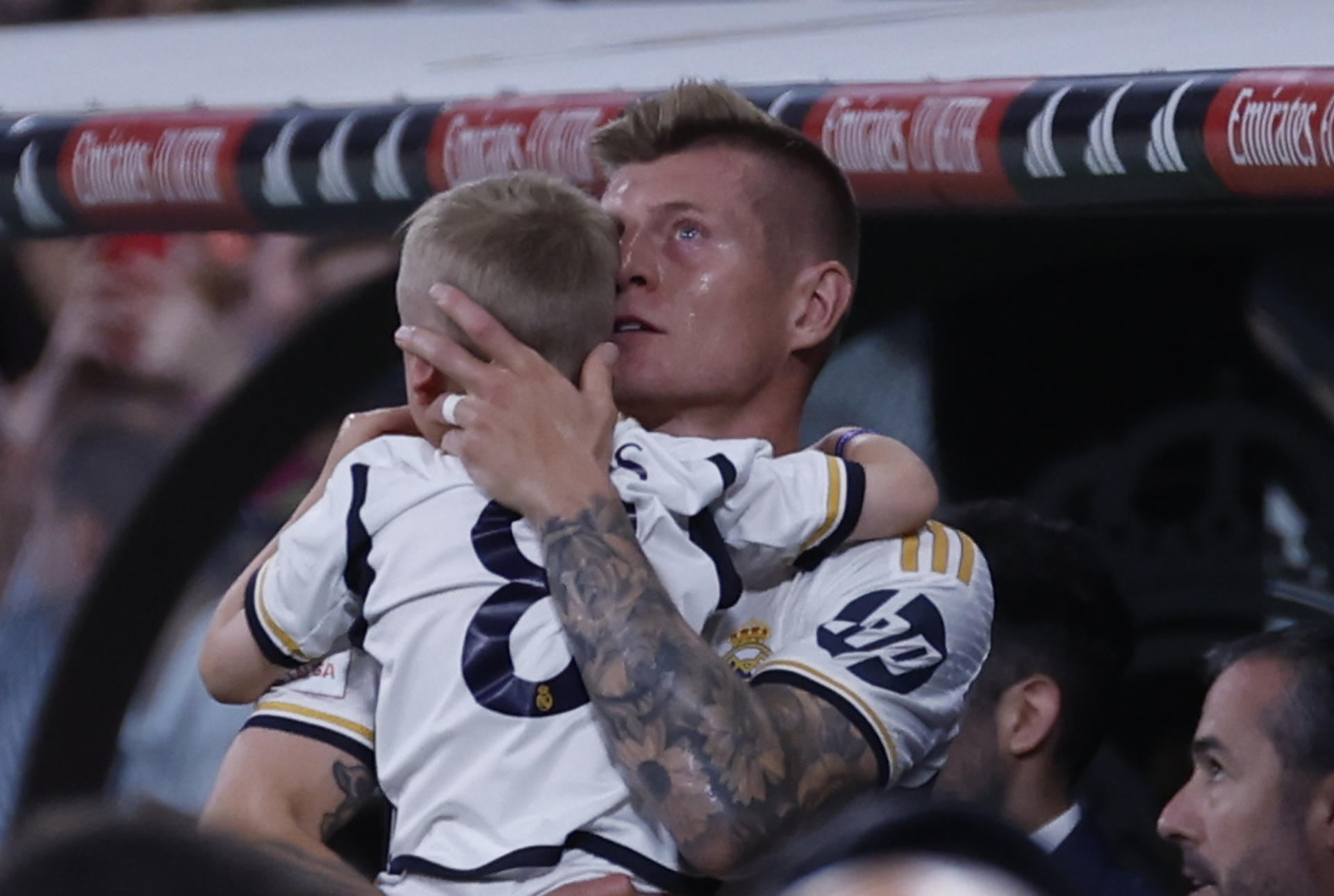 Las lágrimas de Toni Kroos tras su último partido en el Santiago Bernabéu