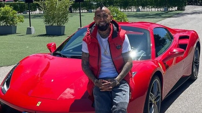 Recuerdan detalles inéditos del choque de Arturo Vidal con su Ferrari