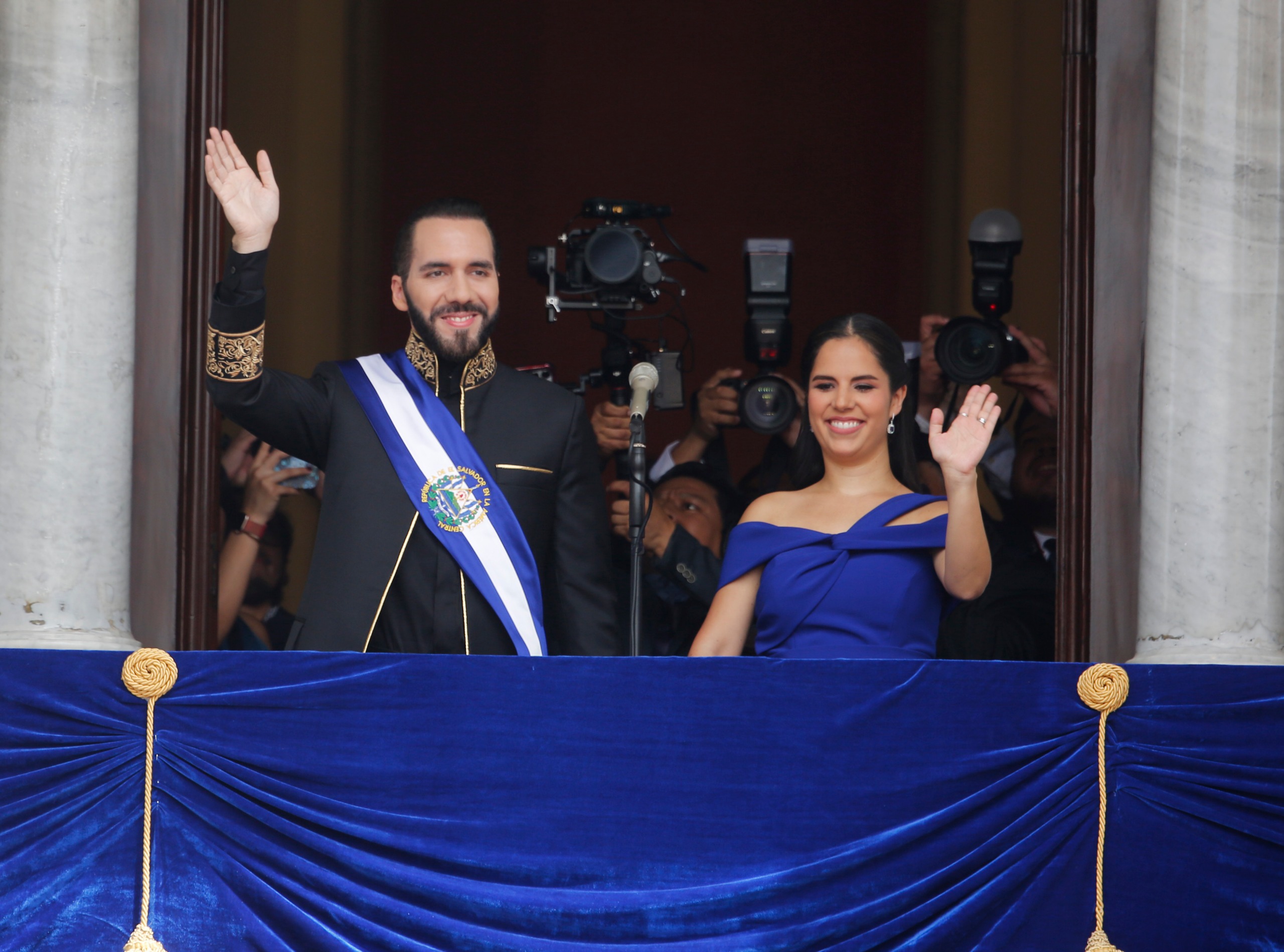 Gobierno de Arévalo felicita al presidente de El Salvador Nayib Bukele