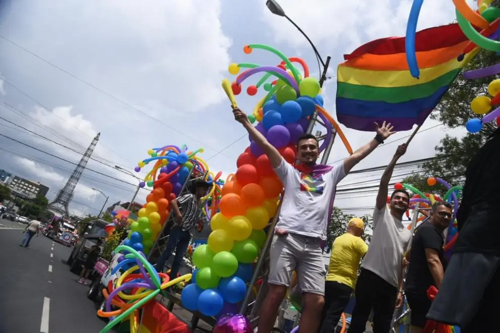 Presentan amparo por Desfile de la Diversidad Sexual e Identidad de Genero