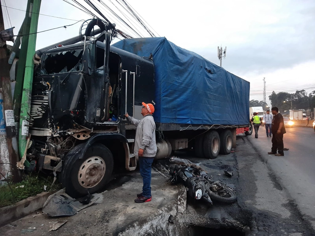 Paso parcialmente cerrado tras accidente en ruta al Pacífico