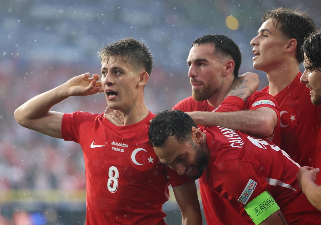 ¡Partidazo! Turquía se lleva la victoria ante Georgia