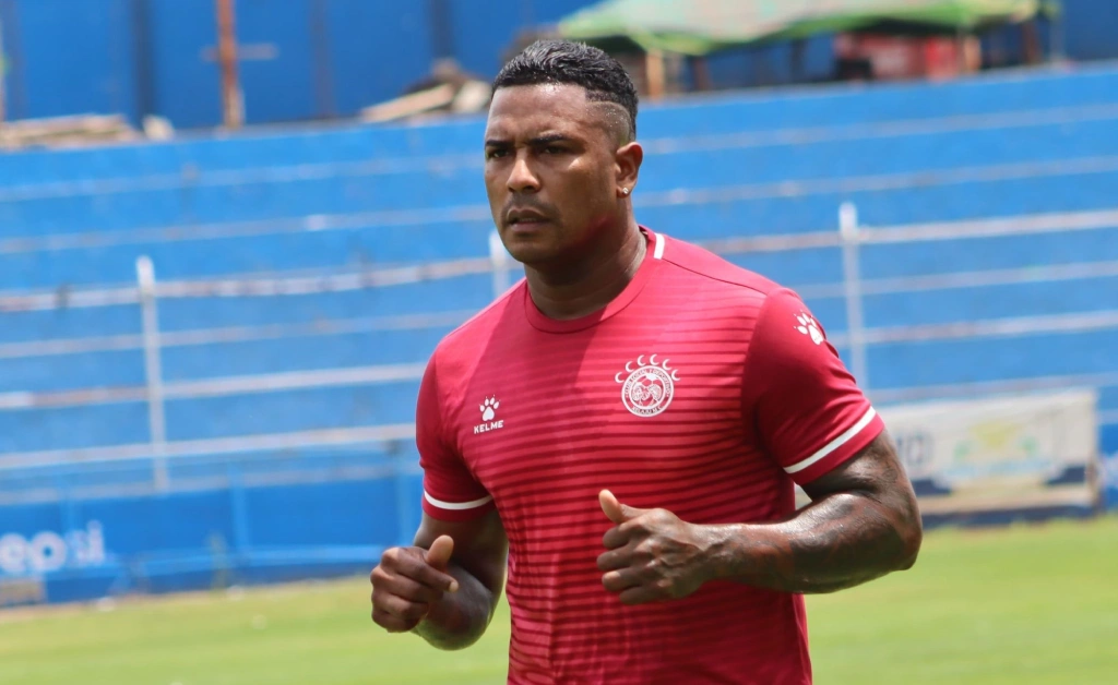 Harold Cummings, jugador de Xelajú, declina el llamado de Panamá para la Copa América