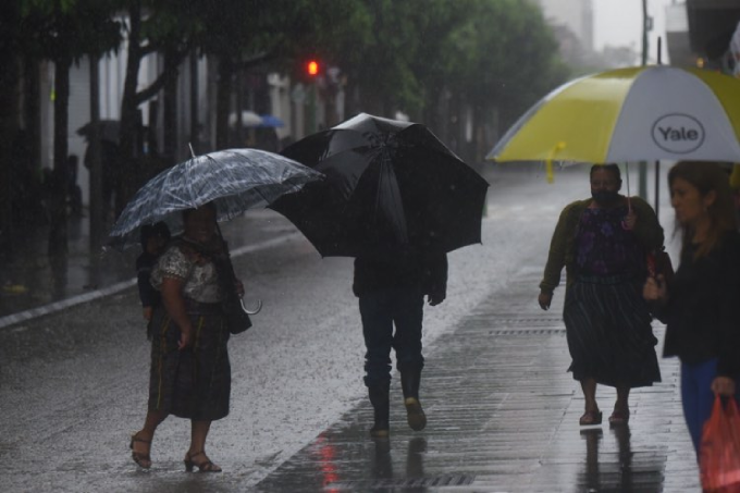 Las lluvias continuarán en el país durante el fin de semana