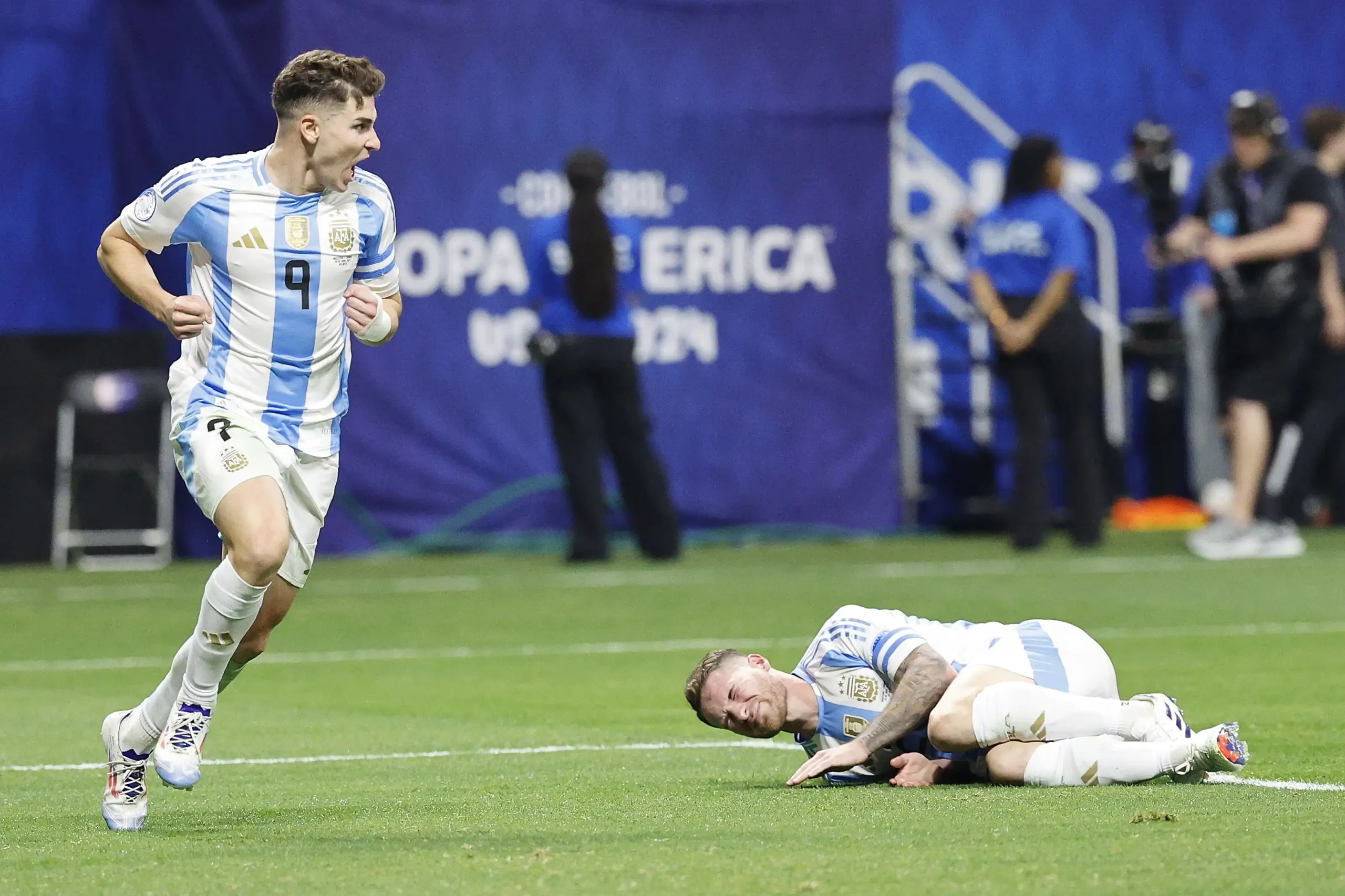 El campeón Argentina debuta con triunfo en Copa América