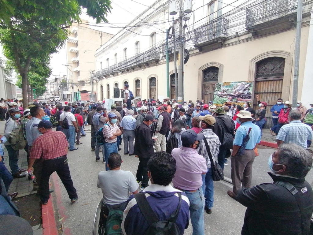 Veteranos militares anuncian bloqueos a nivel nacional