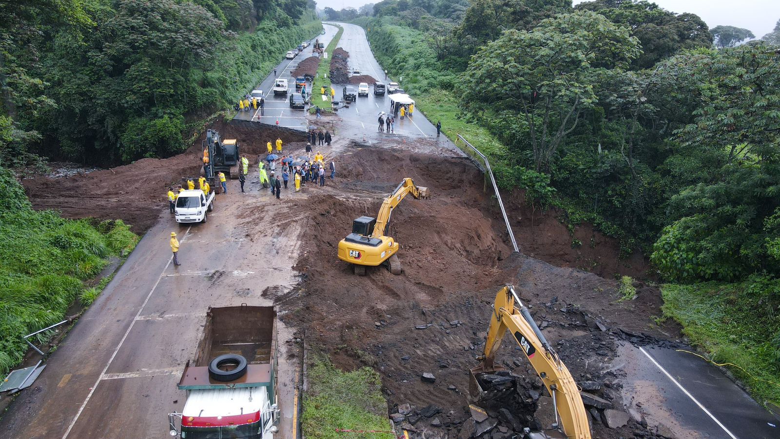 CACIF urge plan de trabajo para reparar la ruta Palín-Escuintla