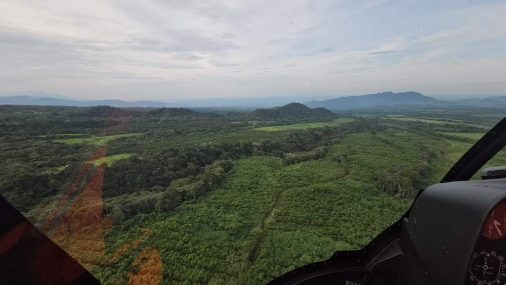 búsqueda de avioneta en faldas del volcán de Agua