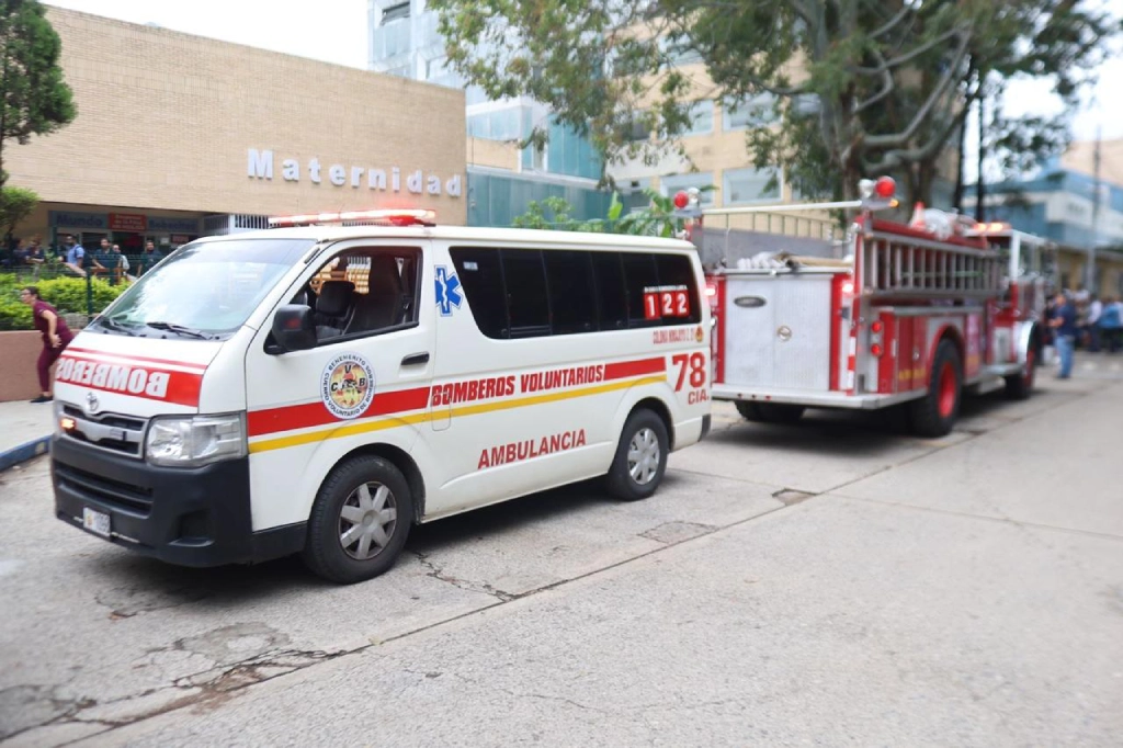 Reportan fuga de vapor en sótano del hospital Roosevelt