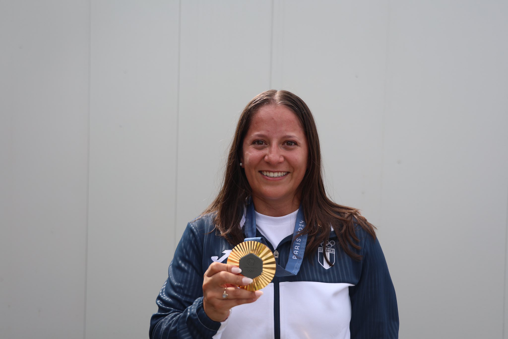 VIDEO. Así resonó el Himno de Guatemala en París tras la medalla de oro de Adriana Ruano