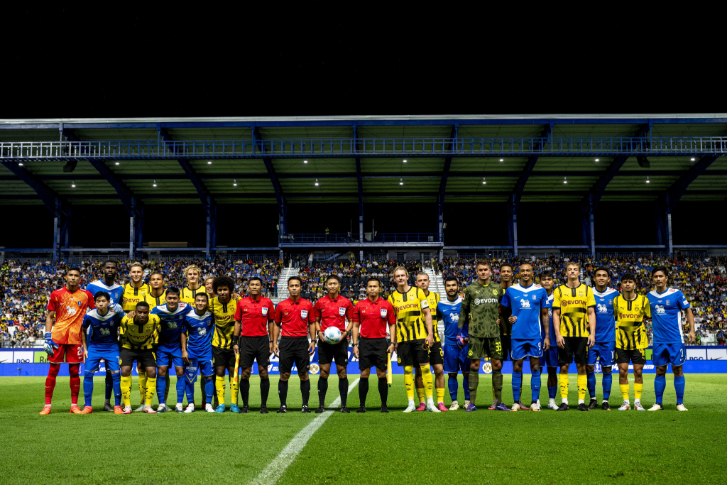 Equipo tailandés golea al Borussia Dortmund en partido amistoso